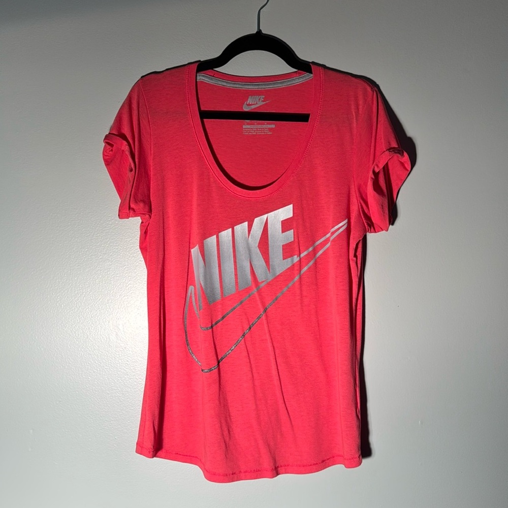 Nike ladies T-shirt size Medium